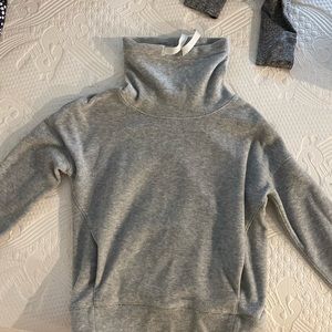 Lulu sweatshirt!